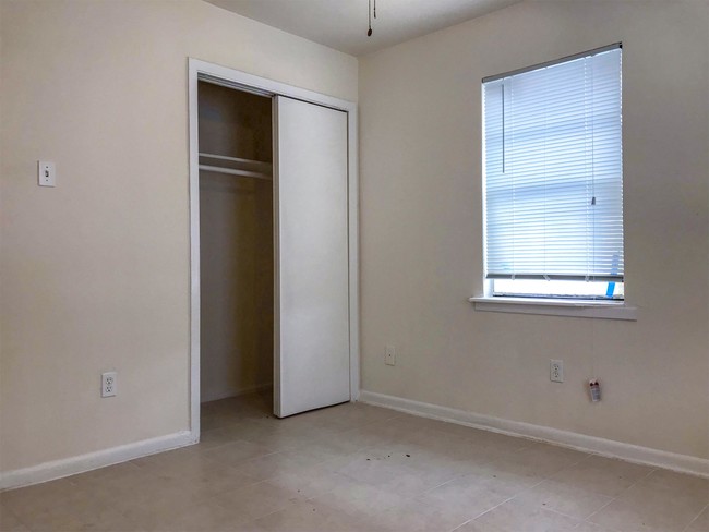 2718-violet-st-unit-a-pasadena-tx-building-photo (1)