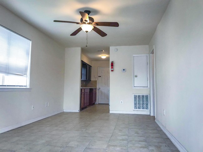2718-violet-st-unit-a-pasadena-tx-building-photo (3)