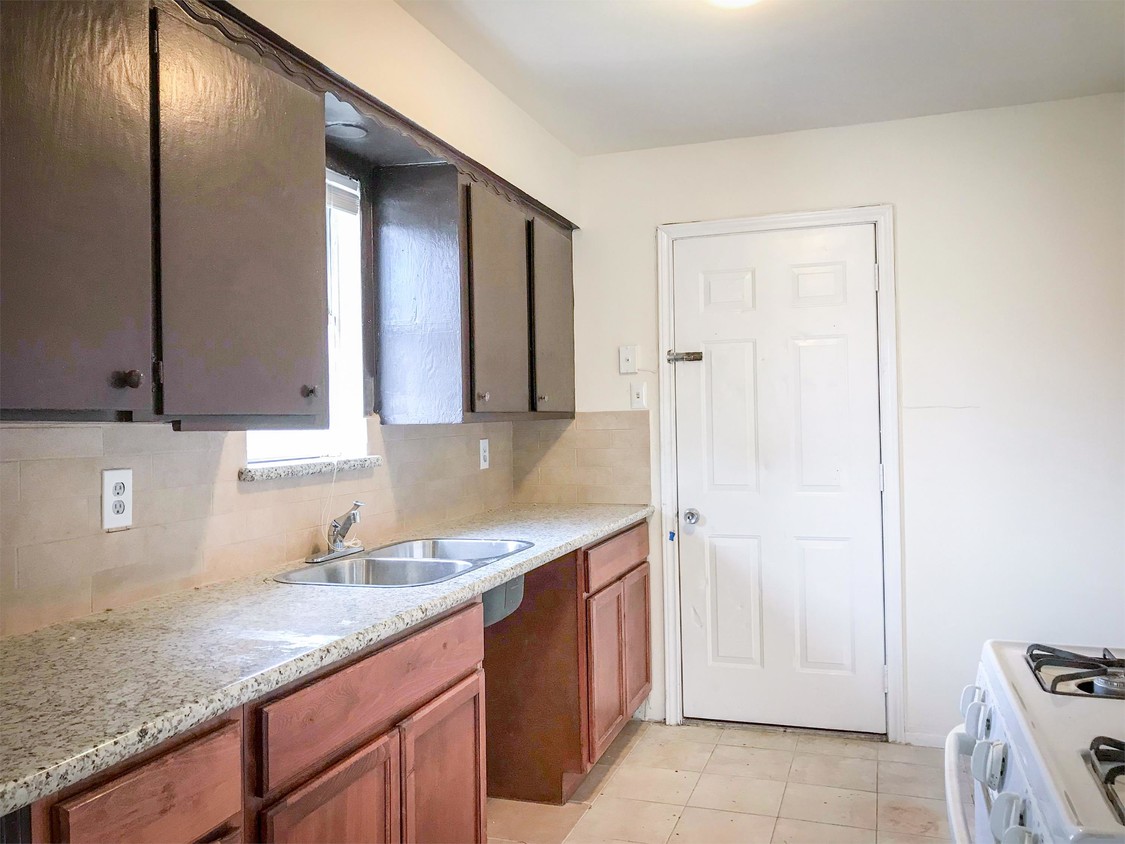2718-violet-st-unit-a-pasadena-tx-primary-photo